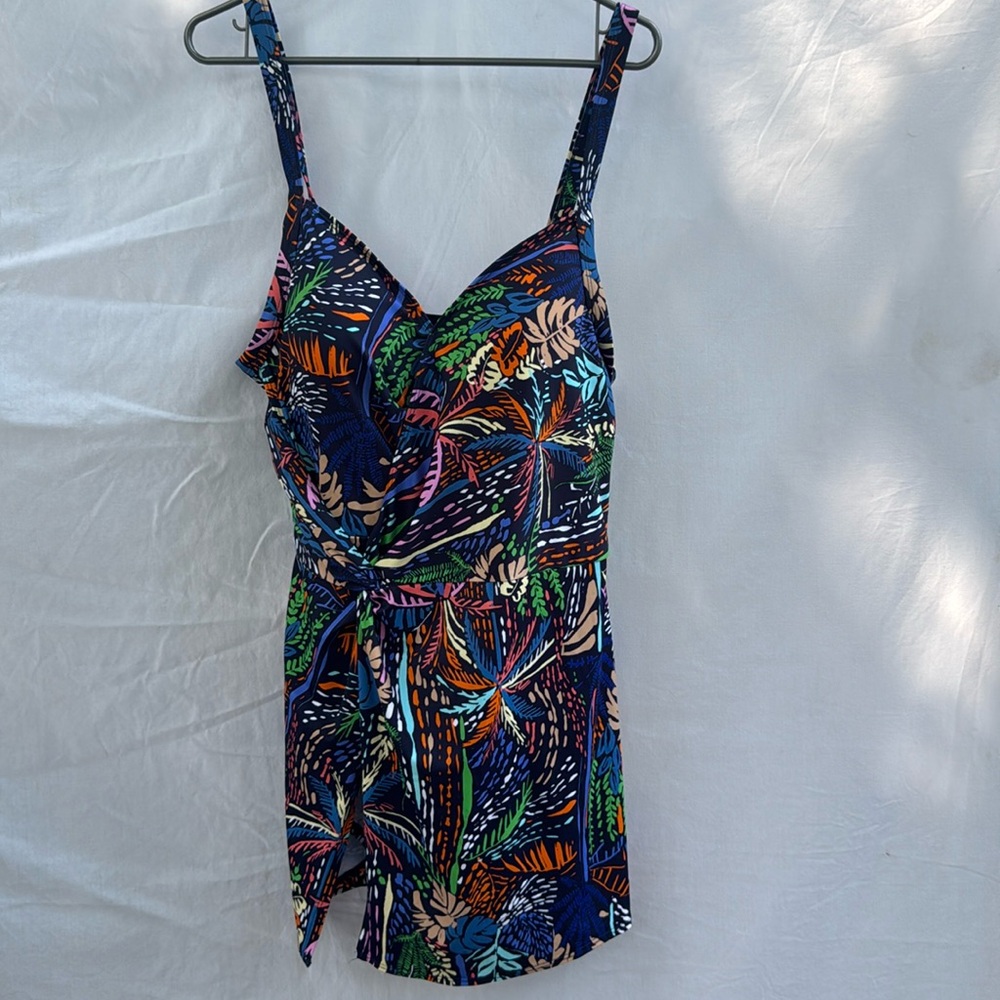 Susan Graver Tropical Print Women’s One Piece Swimming Suit Size 16
